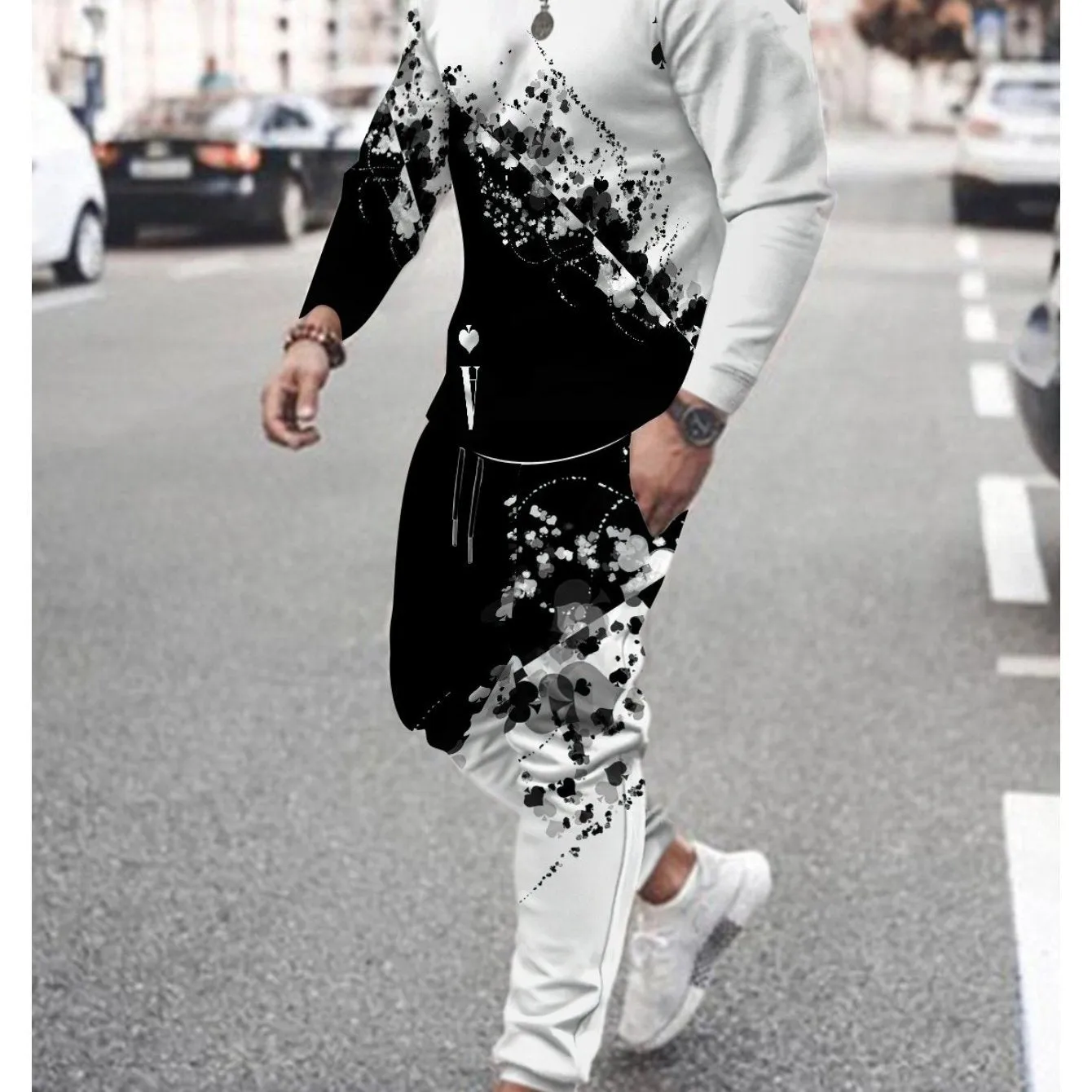 Ace of Spades Graphic Print Crew Neck Sweatshirt and Joggers Set, Knit Polyester Casual Sweatsuit with Regular Fit and Slight Stretch - Polyester Lash Sets